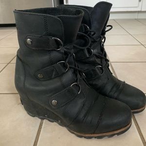 Sorel Joan of Arctic black wedge boots